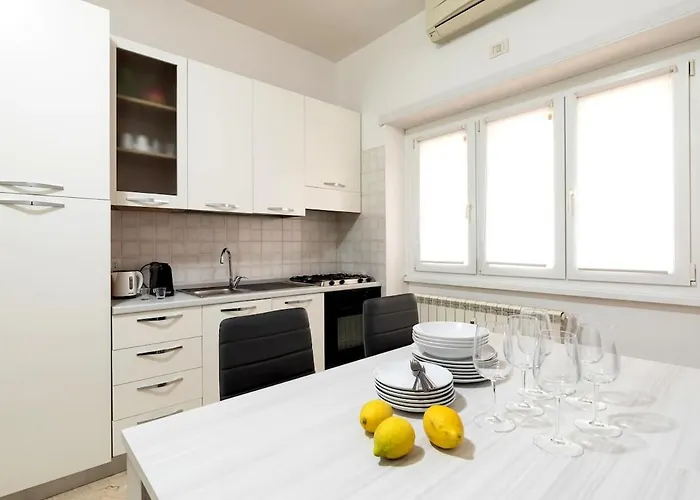 Moderno - Garbatella - Metro B Apartamento